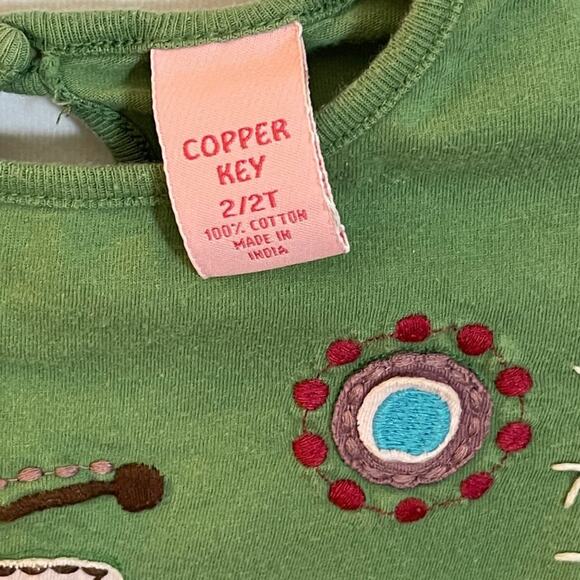 Copper Key Green Long Sleeve Patch Love Butterfly Girls Toddler Shirt 2/2T - Picture 3 of 4